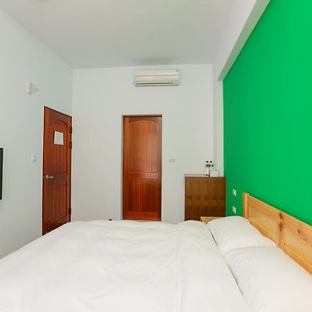 Bed and Breakfast Travel Light House Magong Exterior foto